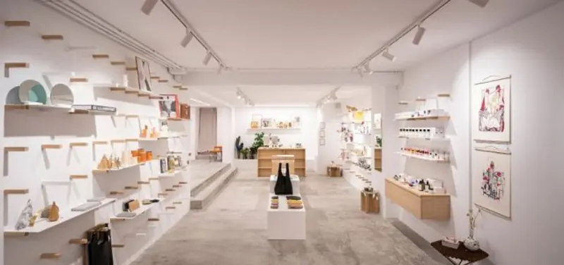 Castro Seis. La tienda innovadora que vende más que muebles, vende un estilo de vida. A Coruña